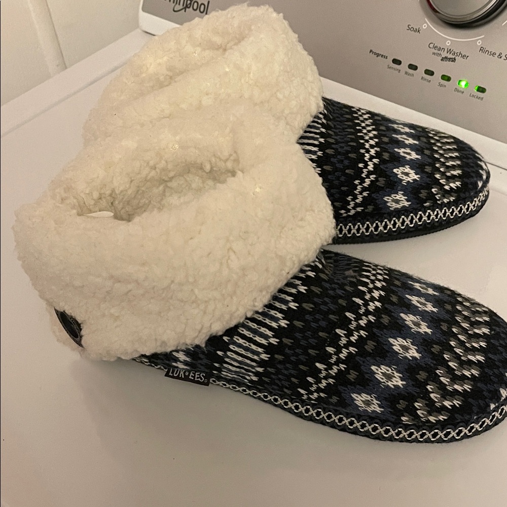 LUK EES by MUK LUKS women’s slipper bootie’s size 9-10 new without tags